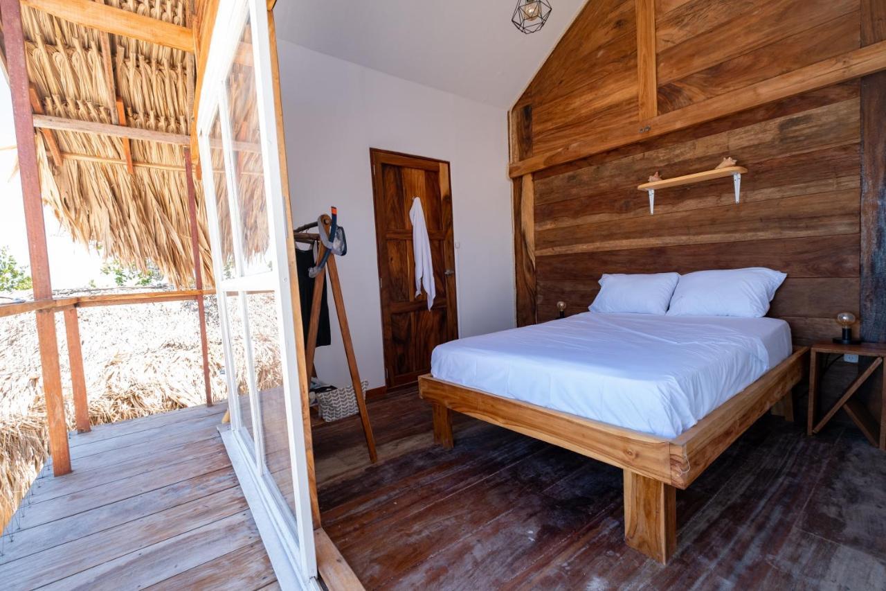 Santa Lova Eco-Hostel Isla Tintipan Tintipan Island Zewnętrze zdjęcie